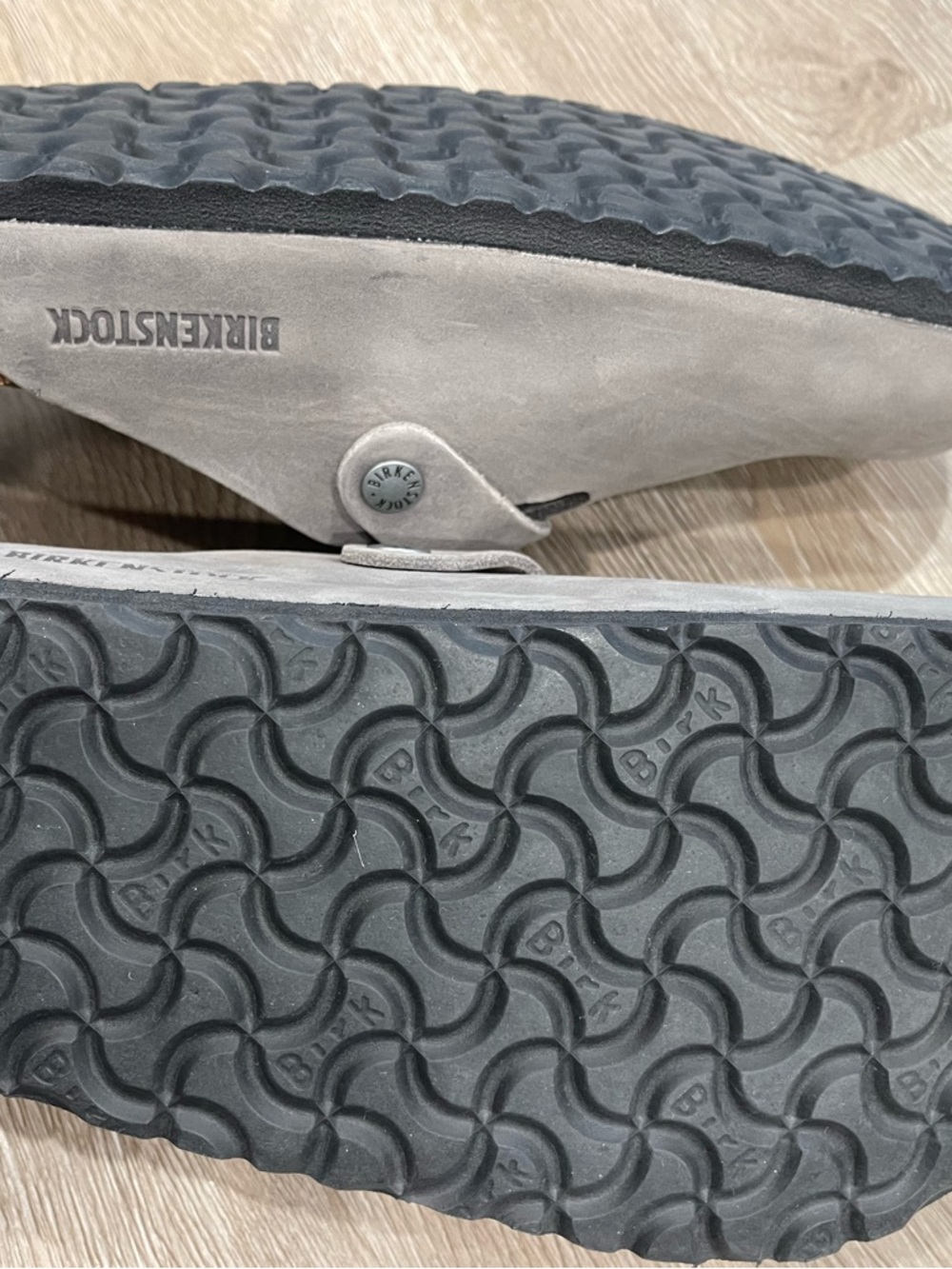 Birkenstock Women’s Grey Leather Clogs